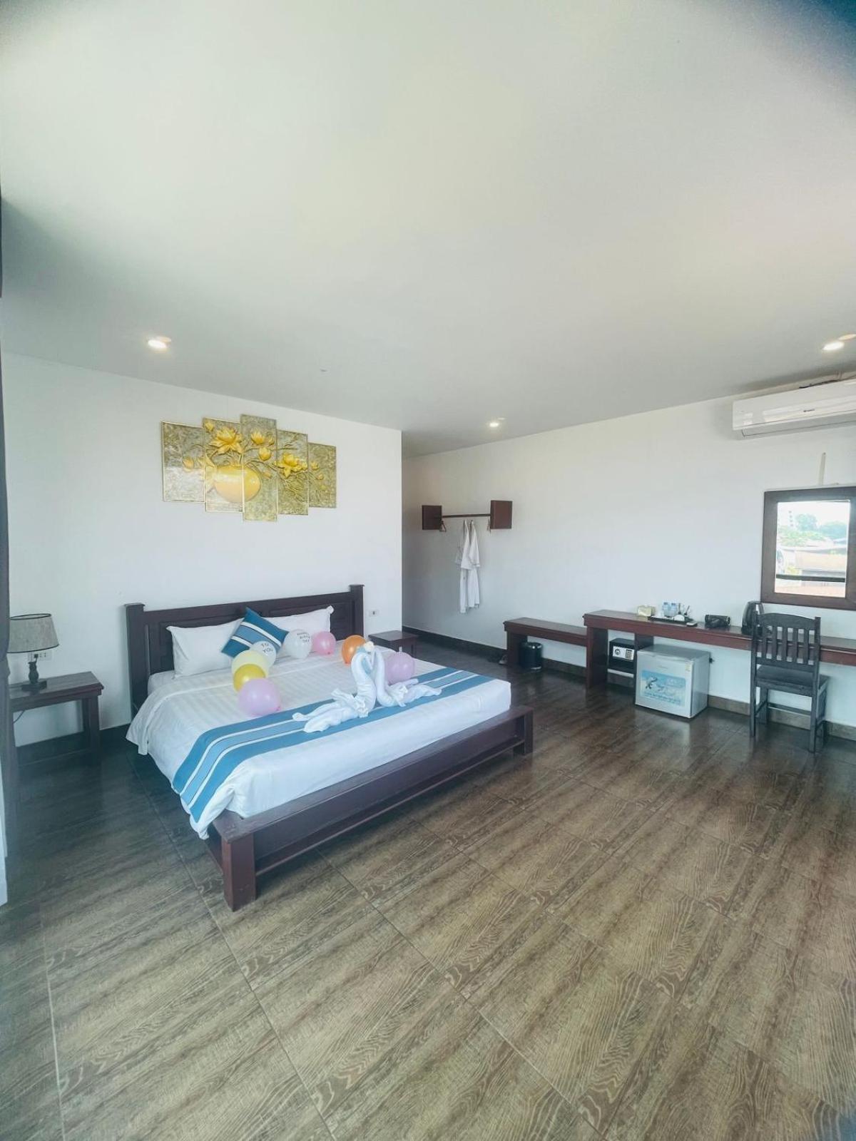 Vang Vieng Topview Hotel Exterior photo